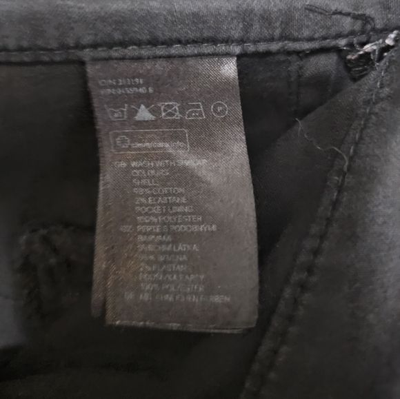 H&M Women's Black Stretch Shorts Size 4 - Picture 5 of 5